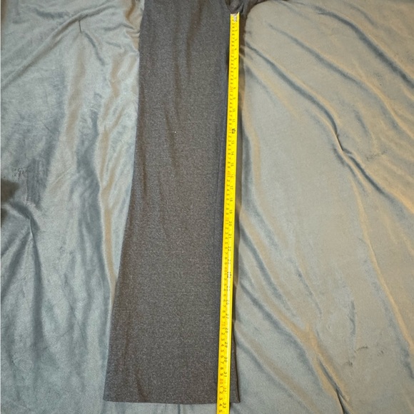 TNA Charcoal Gray Leggings
#1206 - Picture 4 of 10